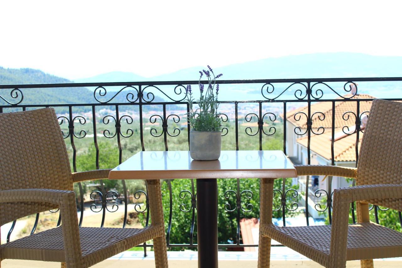 Hotel Defkalion Alli Meria Bagian luar foto