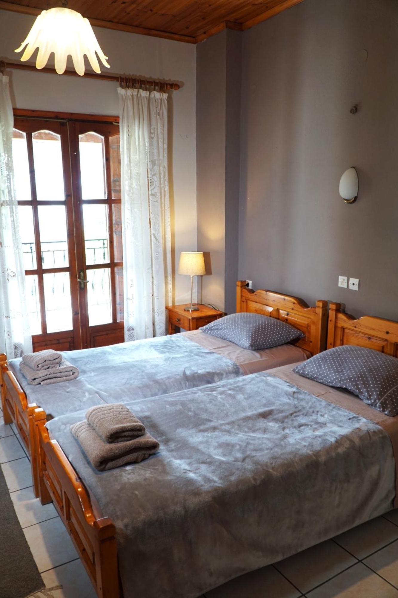 Hotel Defkalion Alli Meria Bagian luar foto