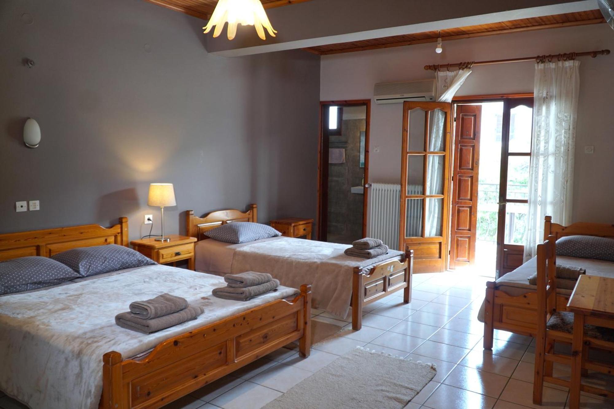 Hotel Defkalion Alli Meria Bagian luar foto