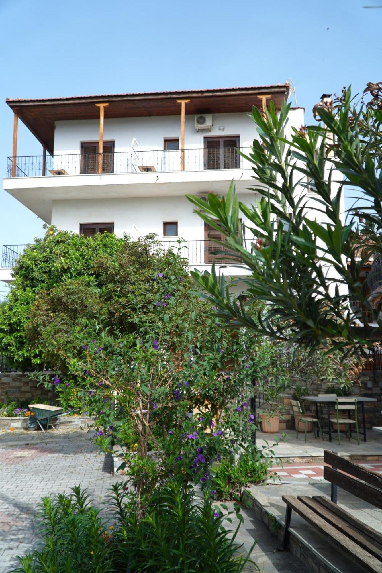 Hotel Defkalion Alli Meria Bagian luar foto