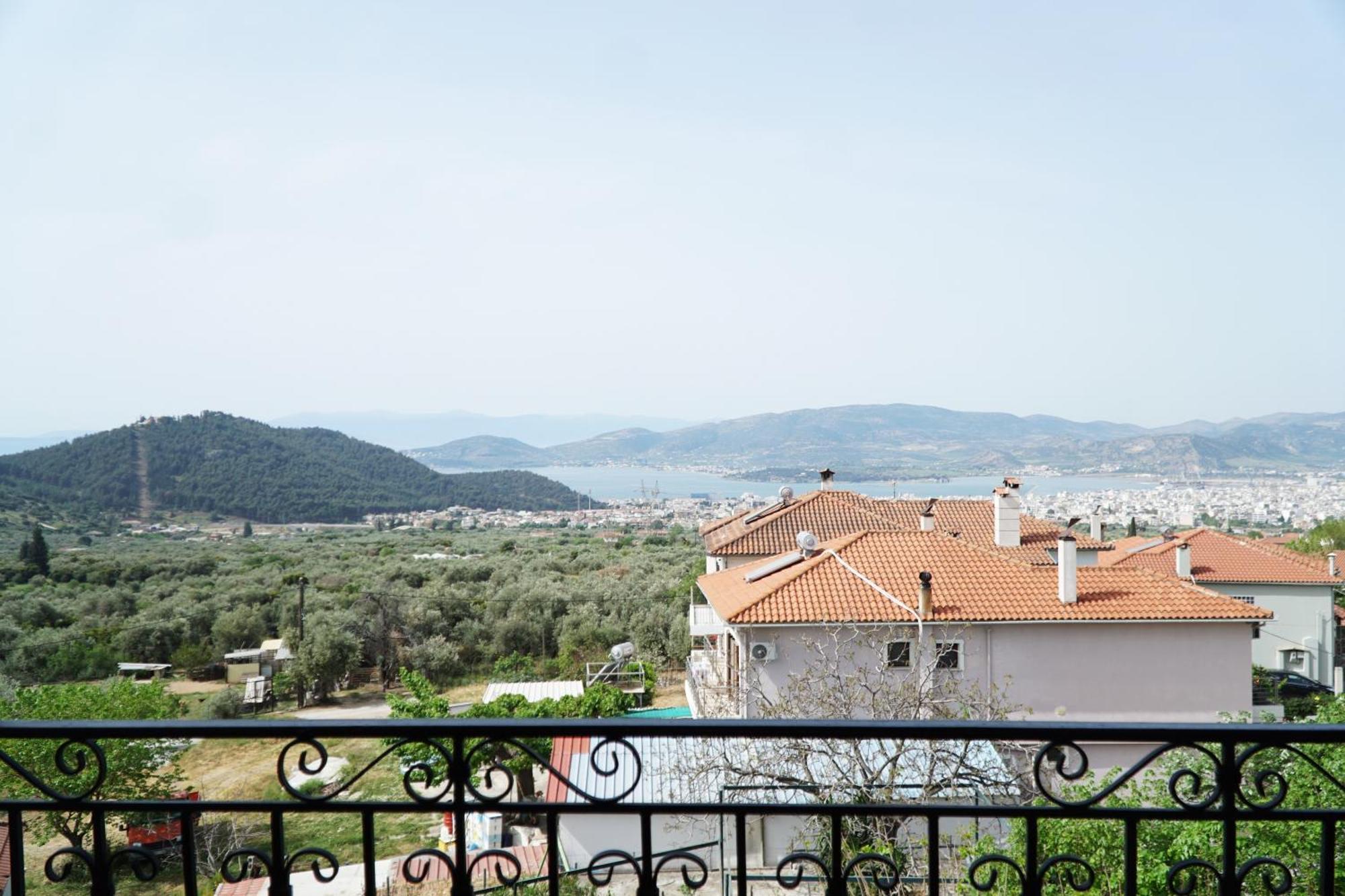 Hotel Defkalion Alli Meria Bagian luar foto